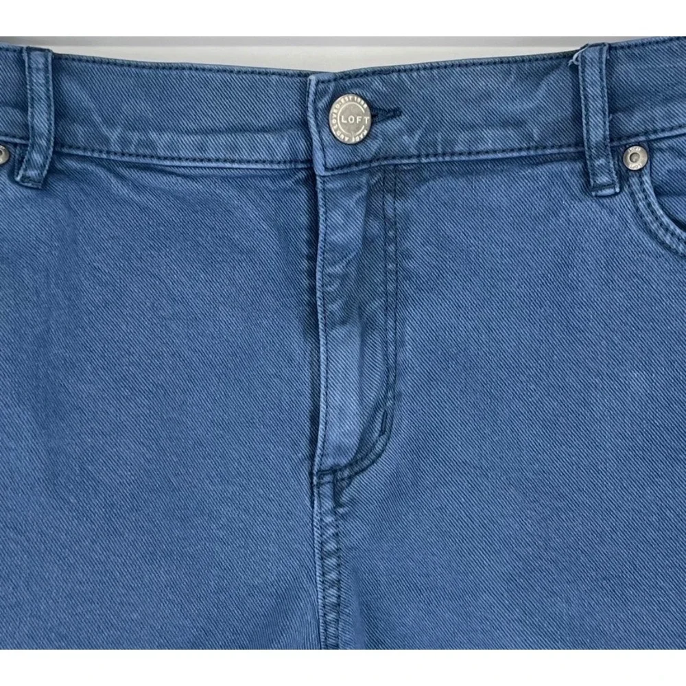 LOFT Denim Shorts Women 12 31 Blue Raw Hem Frayed Stretch Mid Rise Casual Pocket